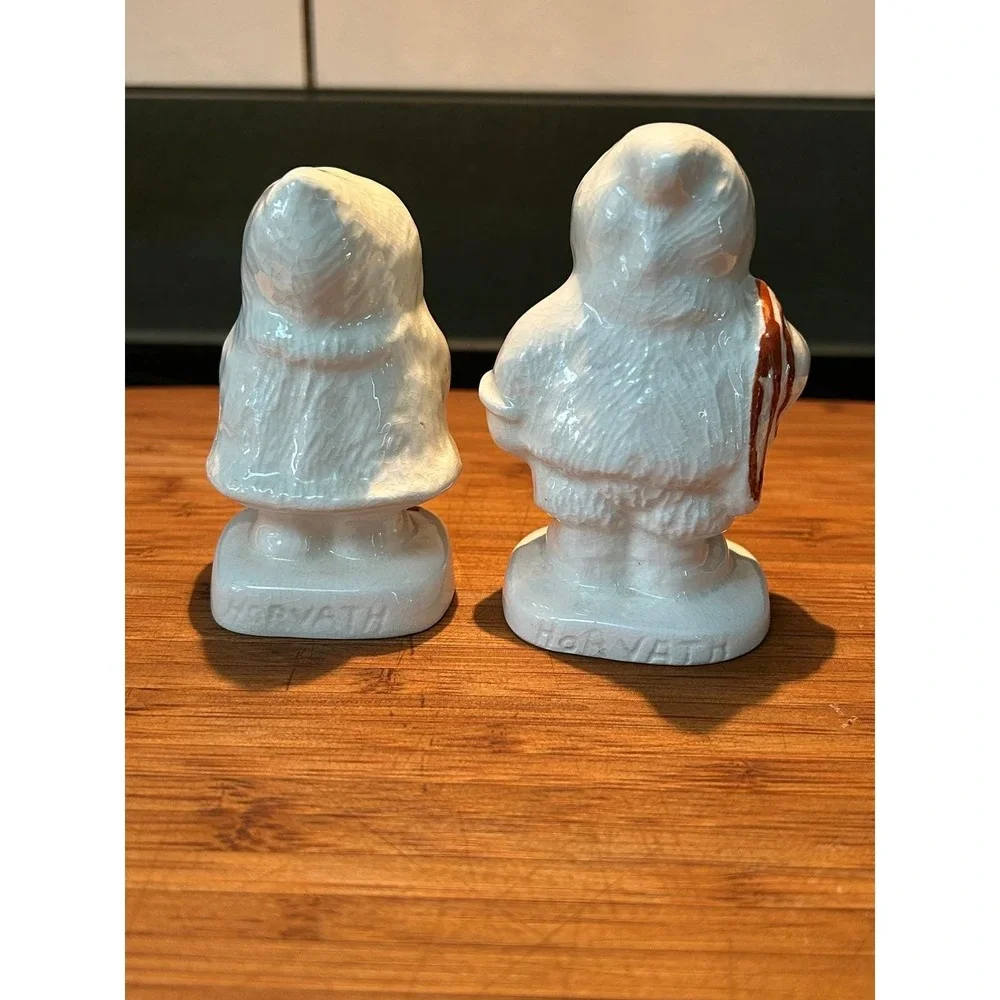 Vintage Horvath Eskimo Inuit Salt‎ and Pepper Shakers Oil City Pa Souvenir White